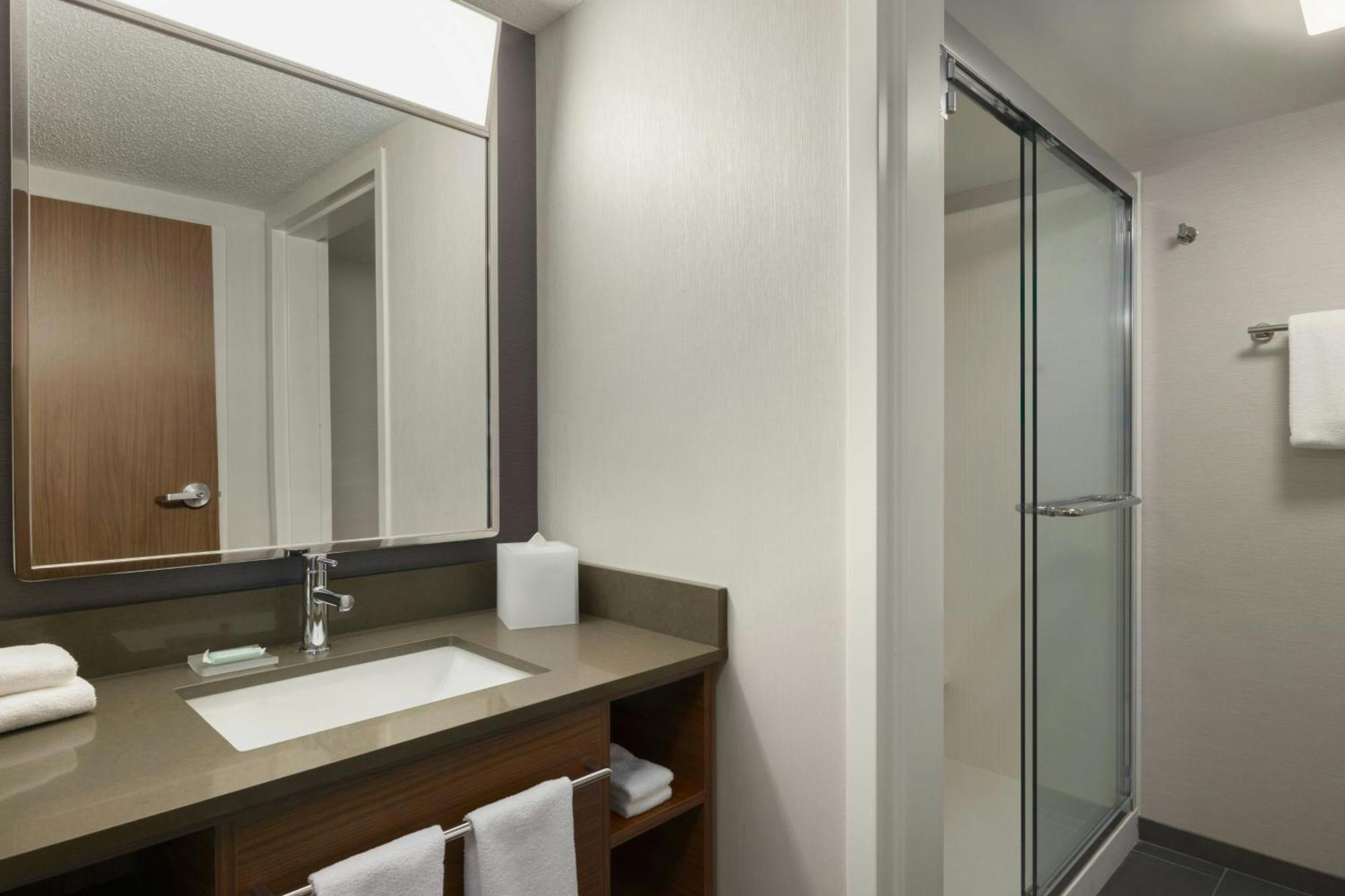 Courtyard By Marriott Kokomo Buitenkant foto